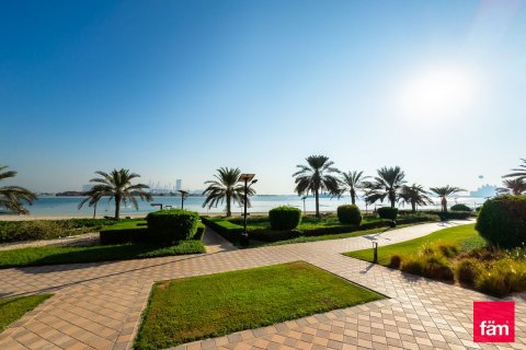 Διαμέρισμα σε Palm Jumeirah, Dubai, ΗΑΕ 1 υπνοδωμάτιο, 117.8 τ.μ. Αρ. 632766 - φωτογραφία 1