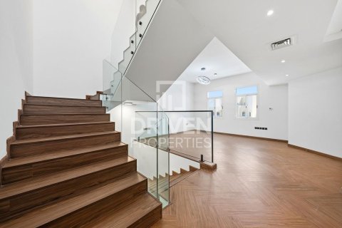 Üürile anda villa asukohaga Jumeirah, Dubai, AÜE: 4 magamistoaga, 1862.24 m² Nr 768217 - pilt 19