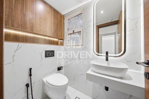Üürile anda villa asukohaga Jumeirah, Dubai, AÜE: 4 magamistoaga, 1862.24 m² Nr 768217 - pilt 26