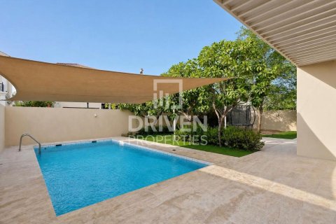 Villa en alquiler en The Villa, Dubai, EAU 6 dormitorios, 668.25 m2 № 768219 - foto 22
