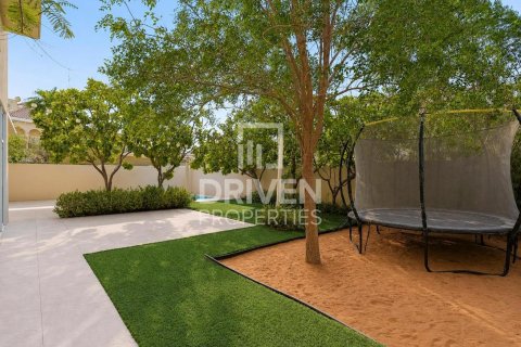Villa en alquiler en The Villa, Dubai, EAU 6 dormitorios, 668.25 m2 № 768219 - foto 26