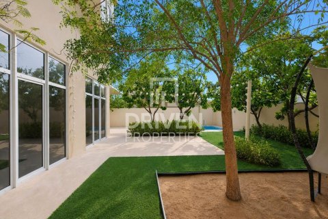 Villa en alquiler en The Villa, Dubai, EAU 6 dormitorios, 668.25 m2 № 768219 - foto 25