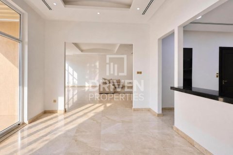 Villa en alquiler en The Villa, Dubai, EAU 6 dormitorios, 668.25 m2 № 768219 - foto 17