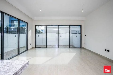 Üürile anda villa asukohaga Dubai, AÜE: 6 magamistoaga, 439.1 m² Nr 710157 - pilt 4