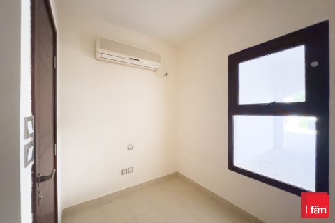 Radový dom v Dubai, SAE 4 spálne, 492.5 m2 č. 727322 - Fotografia 12