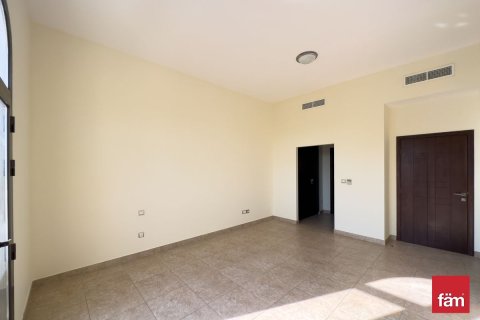 Radový dom v Dubai, SAE 4 spálne, 492.5 m2 č. 727322 - Fotografia 4