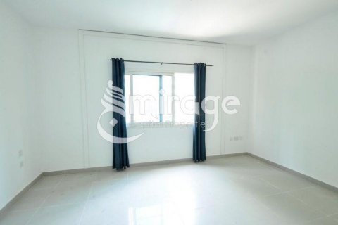 Řadový dům v Al Reef, Abu Dhabi, SAE 2 ložnice, 117.3 m² Č.: 550663 - fotografie 6