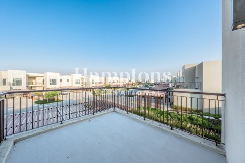 Apartment in Dubai South (Dubai World Central), UAE 2 bedrooms, 112.82976447 sq.m. № 710613 - photo 2