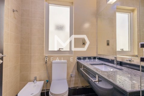 Vilă de vânzare în Khalifa City, Abu Dhabi, EAU 7 dormitoare, 2183.1 mp.  №555130 - poză 25