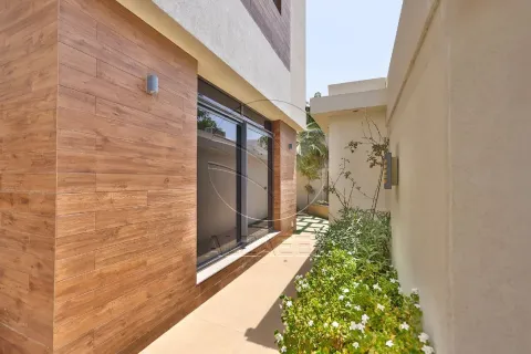 Vila na Yas Island, Abu Dhabi, UAE 5 spavaće sobe, 671 m2 Br. 663043 - Slika 17