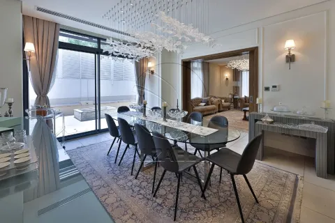 Vila na Yas Island, Abu Dhabi, UAE 5 spavaće sobe, 671 m2 Br. 663043 - Slika 14