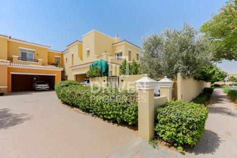 Villa en venta en Arabian Ranches, Dubai, EAU 3 dormitorios, 445.93 m2 № 756149 - foto 2