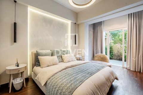 Villa en venta en Arabian Ranches, Dubai, EAU 3 dormitorios, 445.93 m2 № 756149 - foto 11