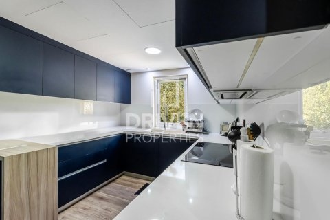 Villa en venta en Arabian Ranches, Dubai, EAU 3 dormitorios, 445.93 m2 № 756149 - foto 28