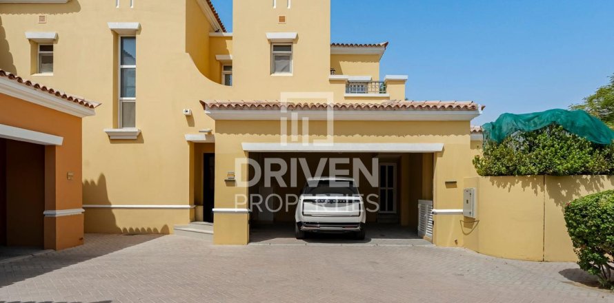 Villa en Arabian Ranches, Dubai, EAU 3 dormitorios, 445.93 m² № 756149