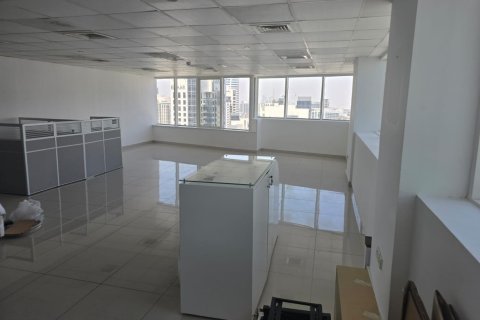 مكتب للإيجار في الخليج التجاري، دبي، الإمارات العربية المتحدة 95 متر مربع ، رقم 722807 - صورة 8