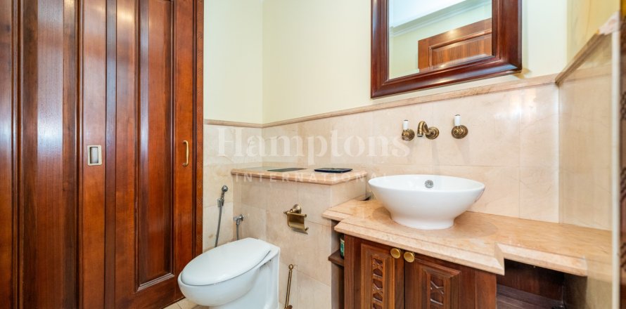 Apartment i Downtown Dubai (Downtown Burj Dubai), Dubai, UAE 1 soveværelse, 89.8372 kvm № 758134