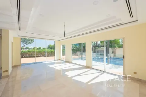 Villa til leje i Meadows, Dubai, UAE 5 soveværelser, 489 kvm № 738214 - foto 4