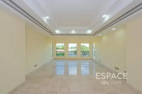 Villa til leje i Meadows, Dubai, UAE 5 soveværelser, 489 kvm № 738214 - foto 7