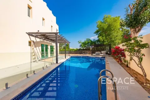 Villa til leje i Meadows, Dubai, UAE 5 soveværelser, 489 kvm № 738214 - foto 19