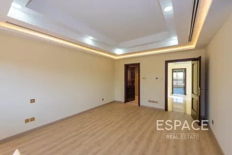 Villa til leje i Meadows, Dubai, UAE 5 soveværelser, 489 kvm № 738214 - foto 12