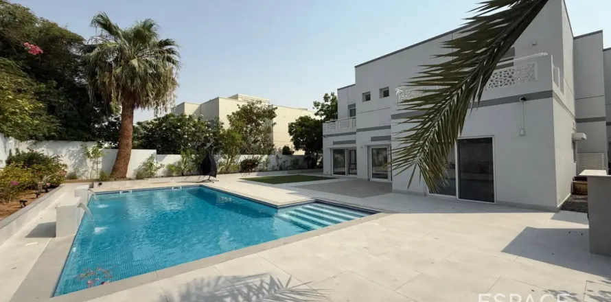 Meadows, Dubai, UAE의 빌라 침실 5개, 391제곱미터 번호 738217