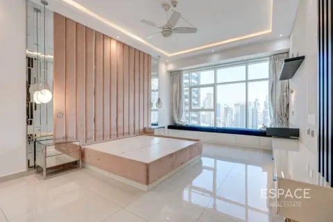 Apartamento para arrendamento em Jumeirah Lake Towers, Dubai, EAU 3 quartos, 260 m2 № 738215 - foto 17