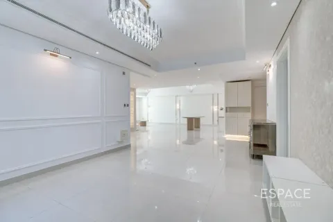 Apartamento para arrendamento em Jumeirah Lake Towers, Dubai, EAU 3 quartos, 260 m2 № 738215 - foto 5