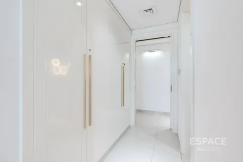 Apartamento para arrendamento em Jumeirah Lake Towers, Dubai, EAU 3 quartos, 260 m2 № 738215 - foto 15