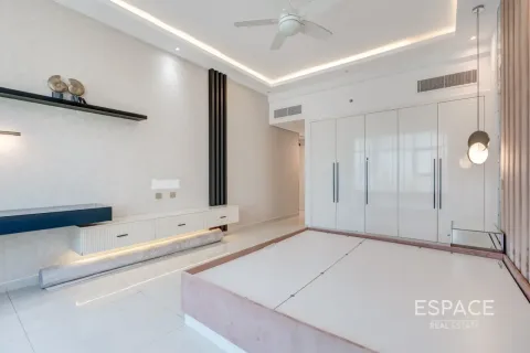 Apartamento para arrendamento em Jumeirah Lake Towers, Dubai, EAU 3 quartos, 260 m2 № 738215 - foto 18