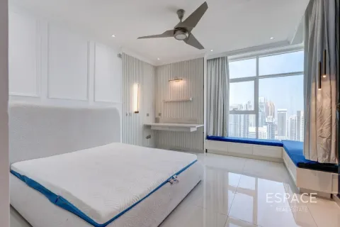 Apartamento para arrendamento em Jumeirah Lake Towers, Dubai, EAU 3 quartos, 260 m2 № 738215 - foto 13