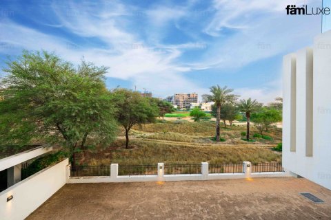 Vilë në Dubai, Emiratet e Bashkuara Arabe 8 dhoma gjumi, 723.7 m2. № 753336 - Foto 3
