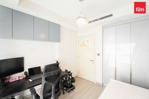 Dubai, UAE의 판매용 타운하우스 침실 3개, 112.2제곱미터 번호 691315 - 사진 16