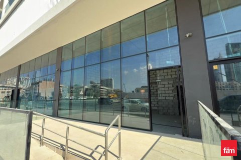 Tindahan sa Dubai, UAE 98.7 sq.m. № 691319