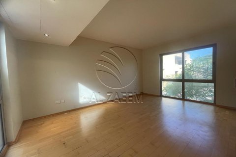 Shtëpi në qytet në Al Raha Gardens, Abu Dhabi, Emiratet e Bashkuara Arabe 4 dhoma gjumi, 300 m2. № 615389 - Foto 6