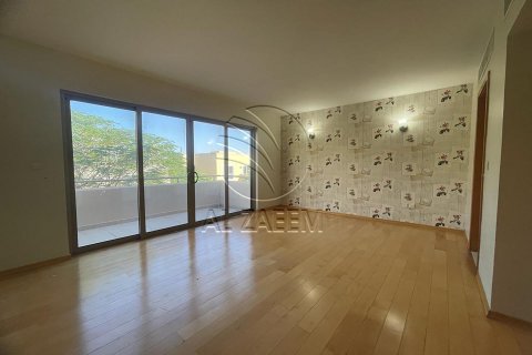 Shtëpi në qytet në Al Raha Gardens, Abu Dhabi, Emiratet e Bashkuara Arabe 4 dhoma gjumi, 300 m2. № 615389 - Foto 5
