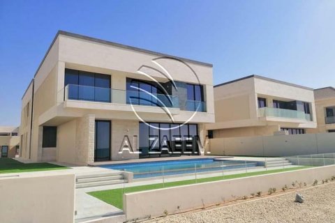 Vila na Saadiyat Island, Abu Dhabi, SAE 7 ložnice, 1300 m² Č.: 615393 - fotografie 1