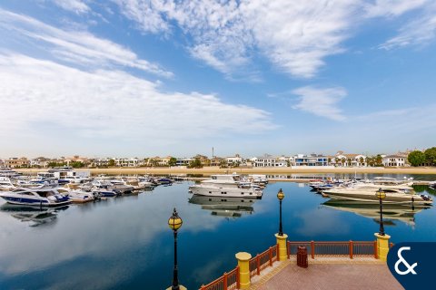Appartement te koop in Palm Jumeirah, Dubai, VAE 2 slaapkamers, 376 vr.m., nr 667680 - foto 1