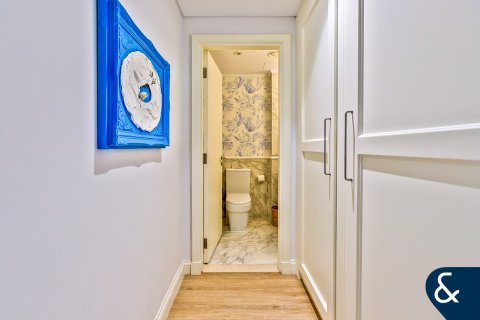 Appartement te koop in Palm Jumeirah, Dubai, VAE 2 slaapkamers, 376 vr.m., nr 667680 - foto 11