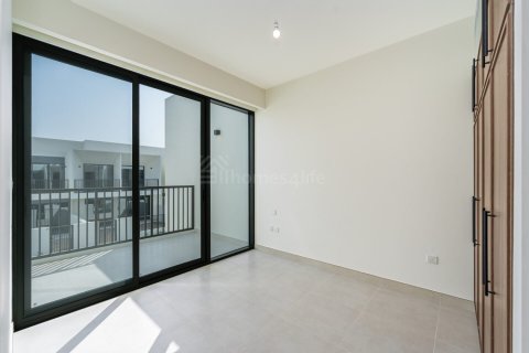 Townhouse in Town Square, Dubai, UAE 4 bedrooms, 260 sq.m. № 681428 - photo 10