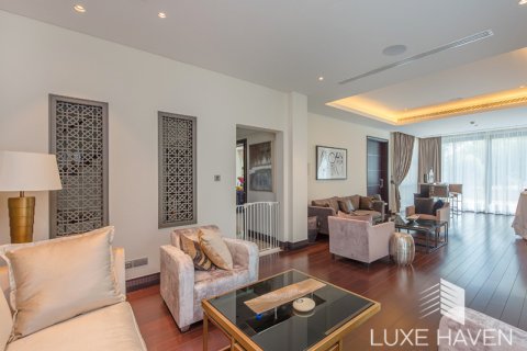 Βίλα σε Jumeirah Golf Estates, Dubai, ΗΑΕ 5 υπνοδωμάτια, 522.58 τ.μ. Αρ. 571375 - φωτογραφία 3