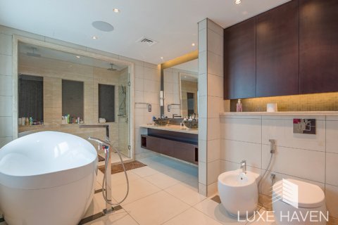 Βίλα σε Jumeirah Golf Estates, Dubai, ΗΑΕ 5 υπνοδωμάτια, 522.58 τ.μ. Αρ. 571375 - φωτογραφία 18