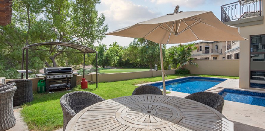Βίλα σε Jumeirah Golf Estates, Dubai, ΗΑΕ 5 υπνοδωμάτια, 522.58 τ.μ. Αρ. 571375