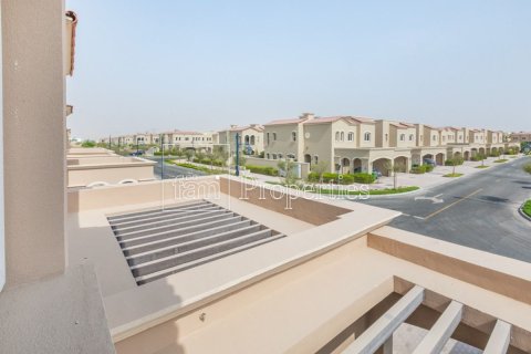 Townhouse in Dubai, UAE 3 bedrooms, 186.3 sq.m. № 647652 - photo 16