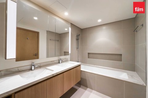 Apartment in Dubai, UAE 2 bedrooms, 104.7 sq.m. № 647694 - photo 6