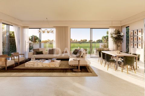 Villa en venta en Dubai Investment Park, Dubai, EAU 5 dormitorios, 528 m2 № 763116 - foto 4