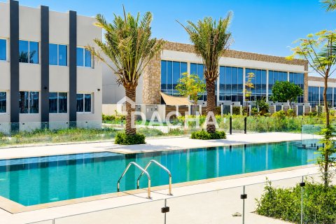 Rukan、Dubai、UAE にあるタウンハウス販売中 3ベッドルーム、144 m2、No763118 - 写真 17