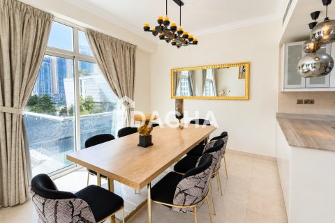 Apartment til salg i Dubai Marina, Dubai, UAE 3 soveværelser, 225 kvm № 763121 - foto 2