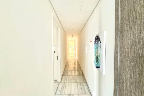 Apartment in Palm Jumeirah, Dubai, UAE 3 bedrooms, 187 sq.m. № 573812 - photo 15