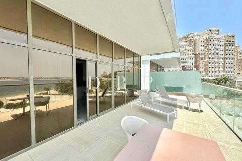 Apartment in Palm Jumeirah, Dubai, UAE 3 bedrooms, 187 sq.m. № 573812 - photo 18
